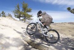 Best Body Position for Efficient Climbing in Mountain Biking